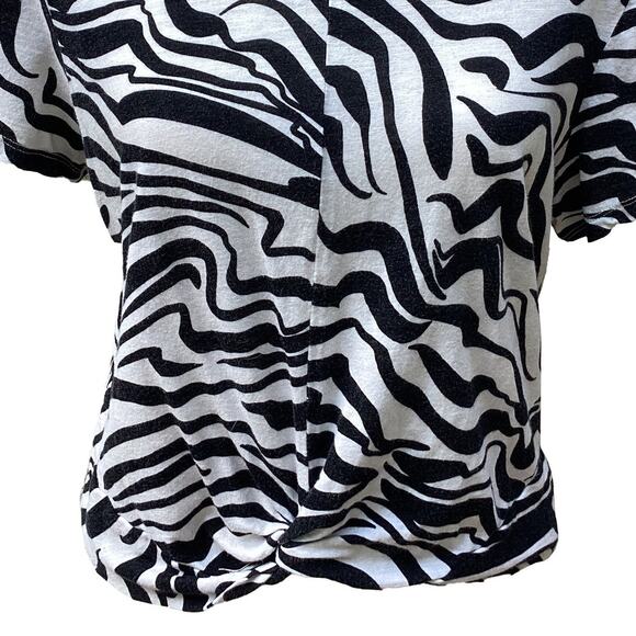 Sanctuary Women's Zebra Stripe Twist Front Short Sleeve Crewneck Top XL - Picture 7 of 8